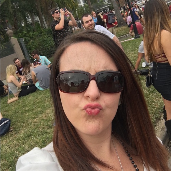 Meet your Posher, Katie - Picture 1 of 1